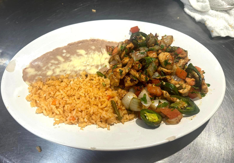Pollo A La Mexicana