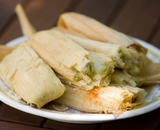 Chicken o Rajas Tamales