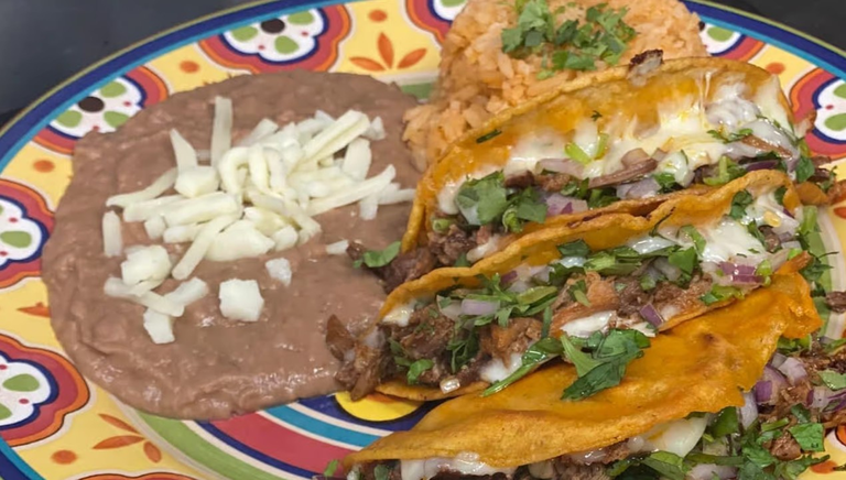 Quesatocos Plate Combo